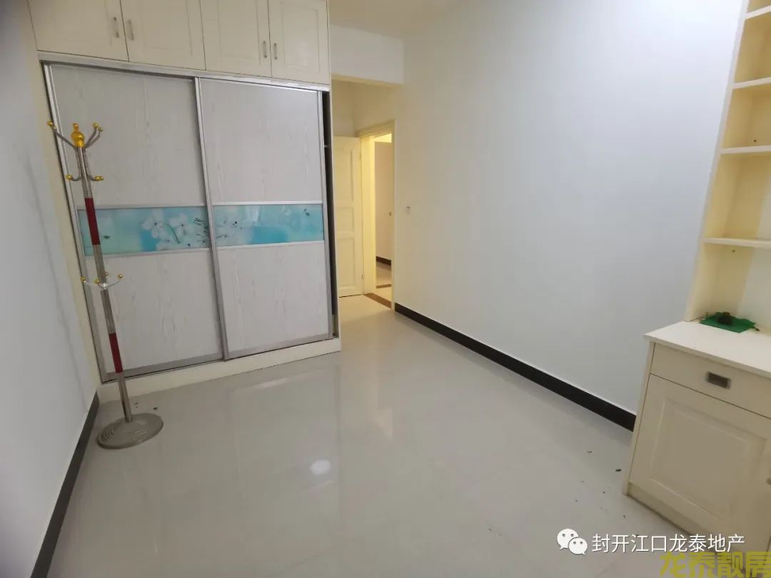 广信新城 步梯靓楼层  业主少住