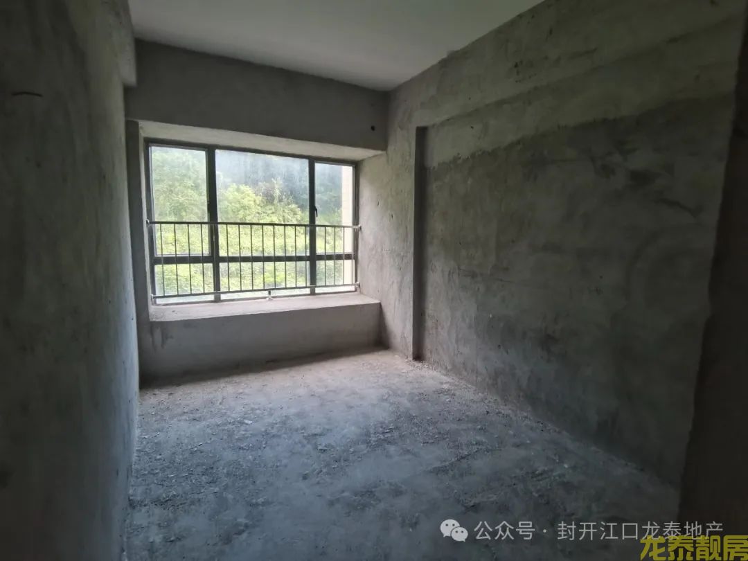 和富花园 毛坯三方二卫 楼层靓