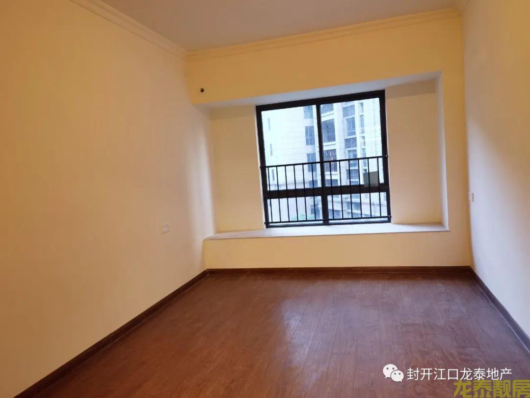 碧桂豪园4房户型全新装修未入住