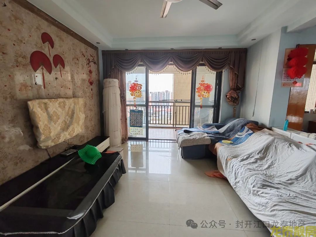 出售！香槟一号精装中高层