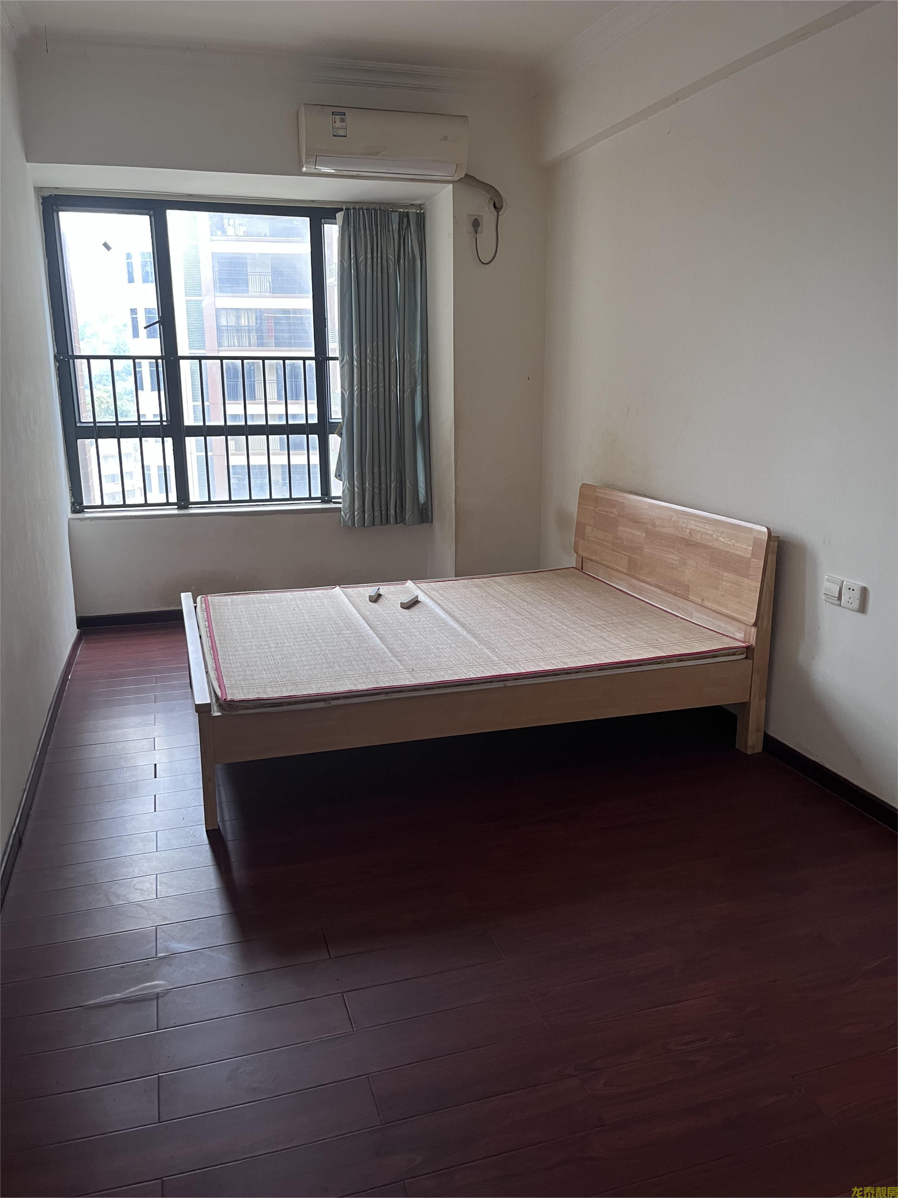 星河国际电梯中层精装靓房