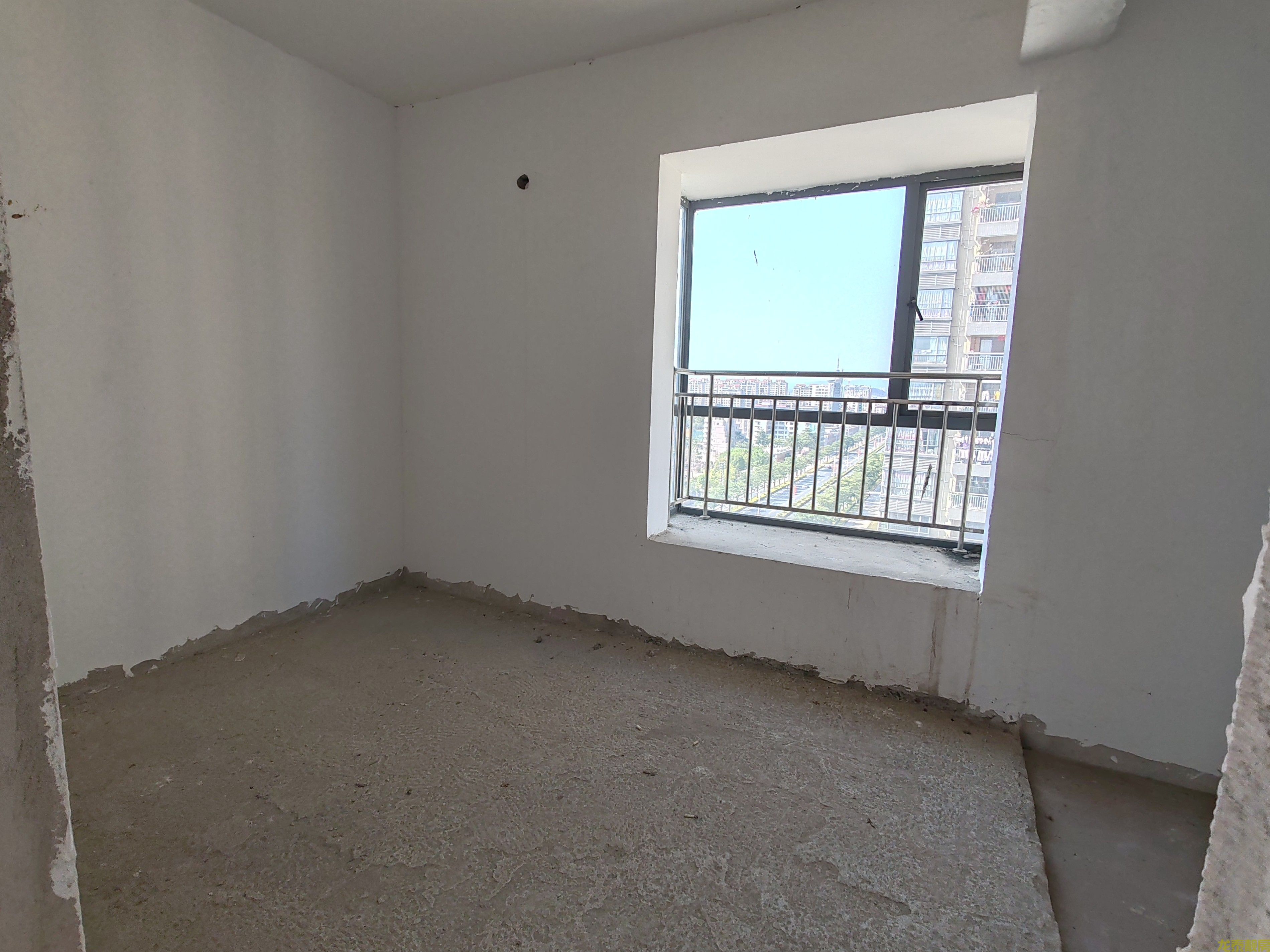 香槟壹号电梯复式小高层