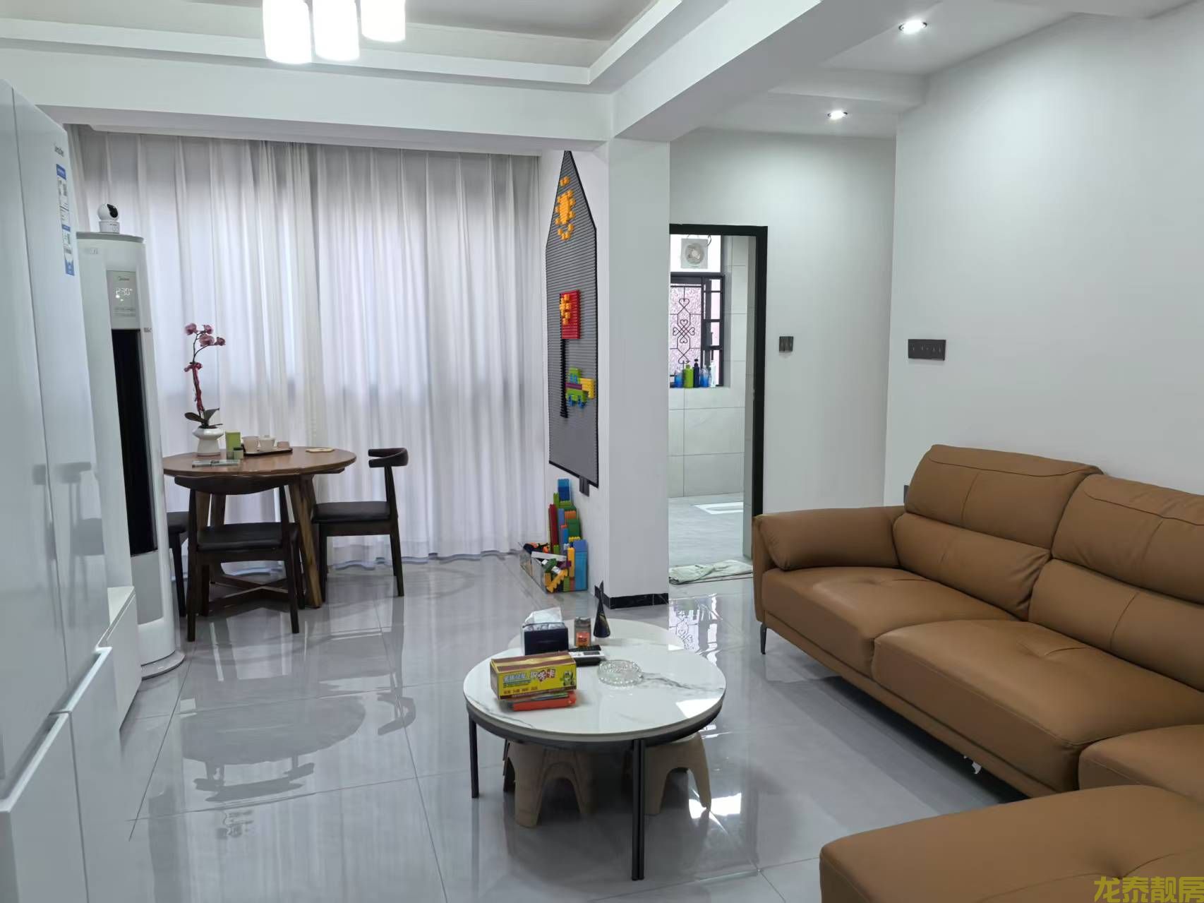 香槟壹号单边位小户型