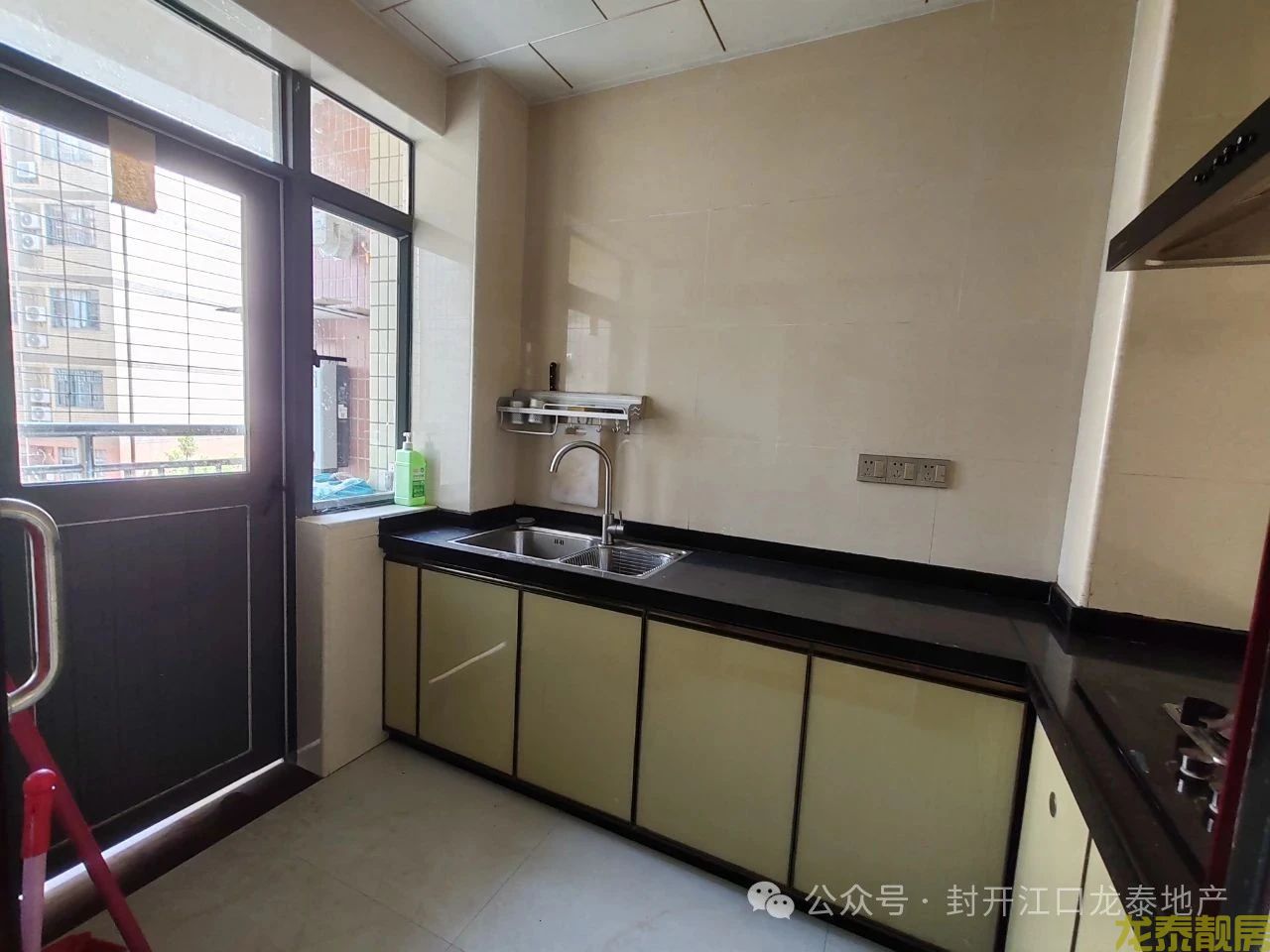 和富花园电梯中层采光好 地段靓 