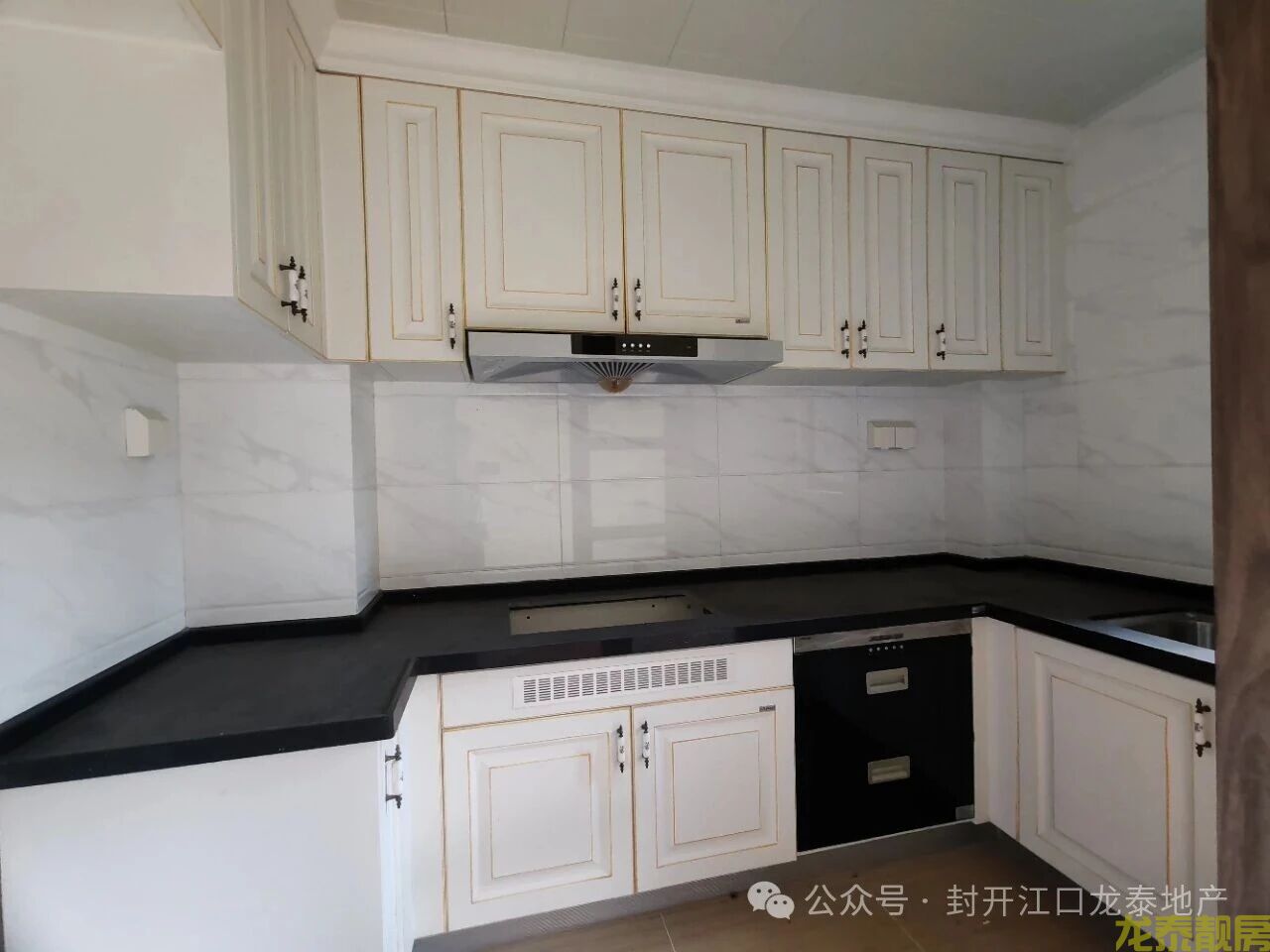 豪园一梯一户南北对流精装新房