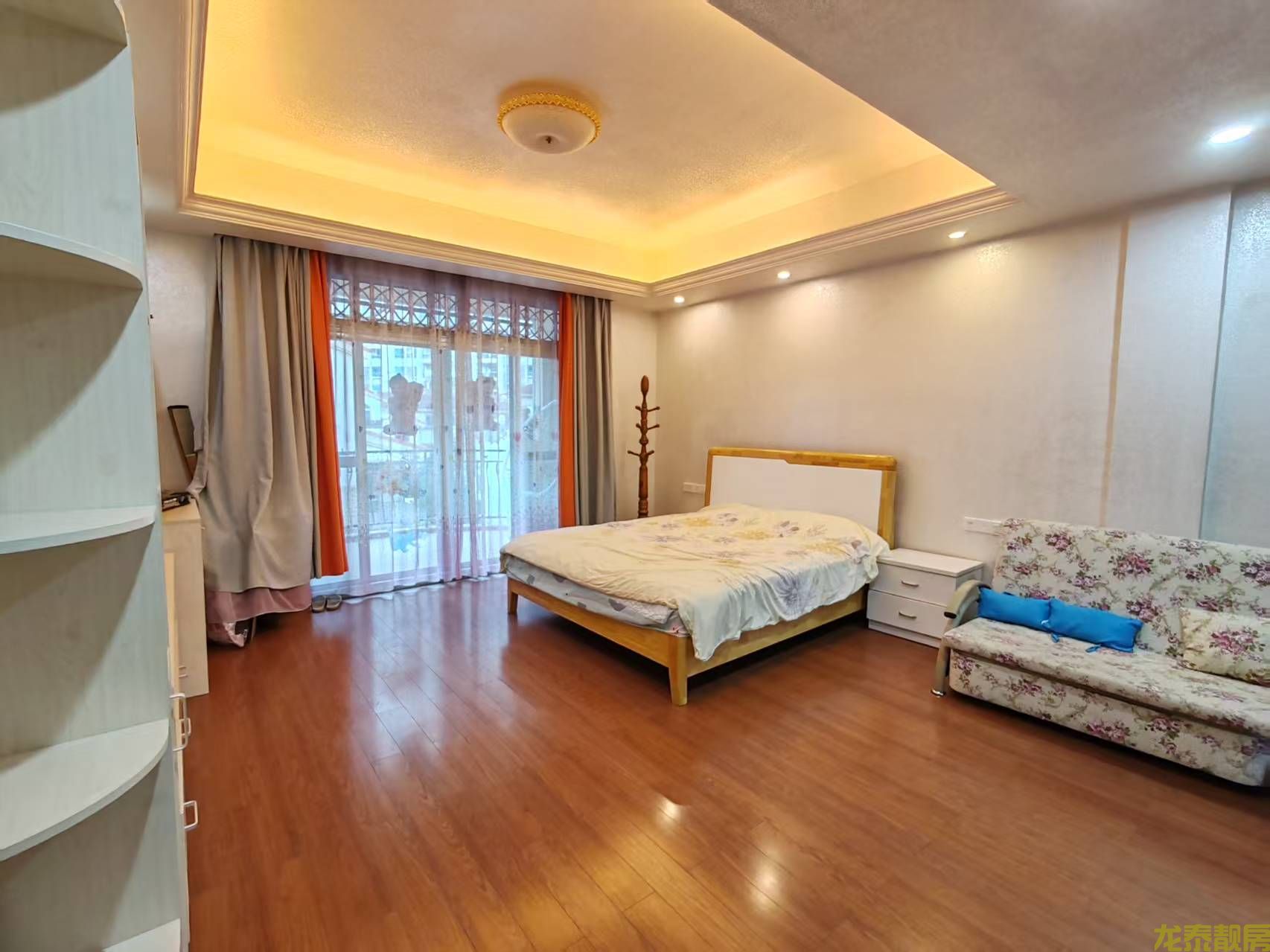 碧桂园250平大别墅 送大花园