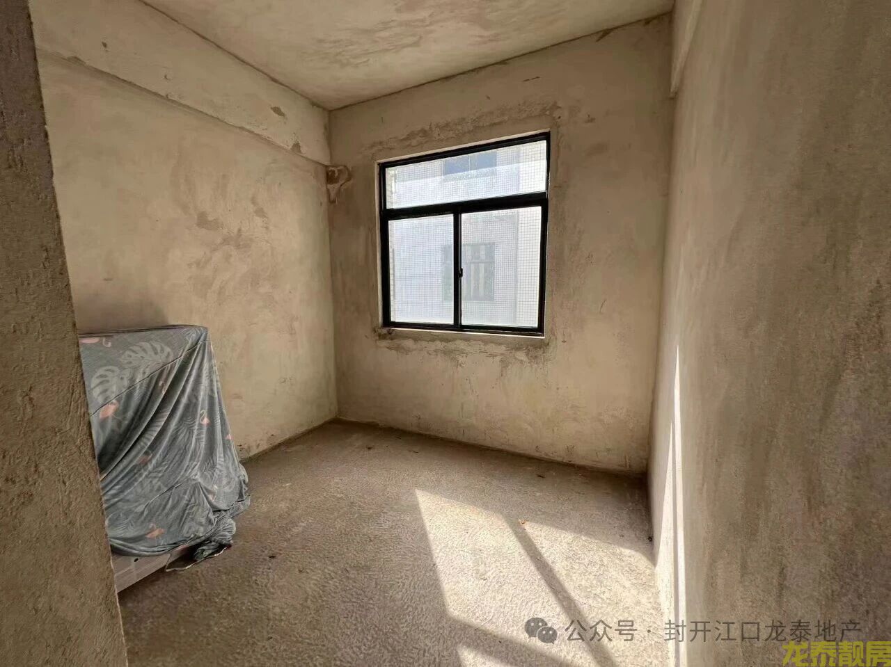 粤江花园头排江景 191平复式 可做5房 楼王户型热售