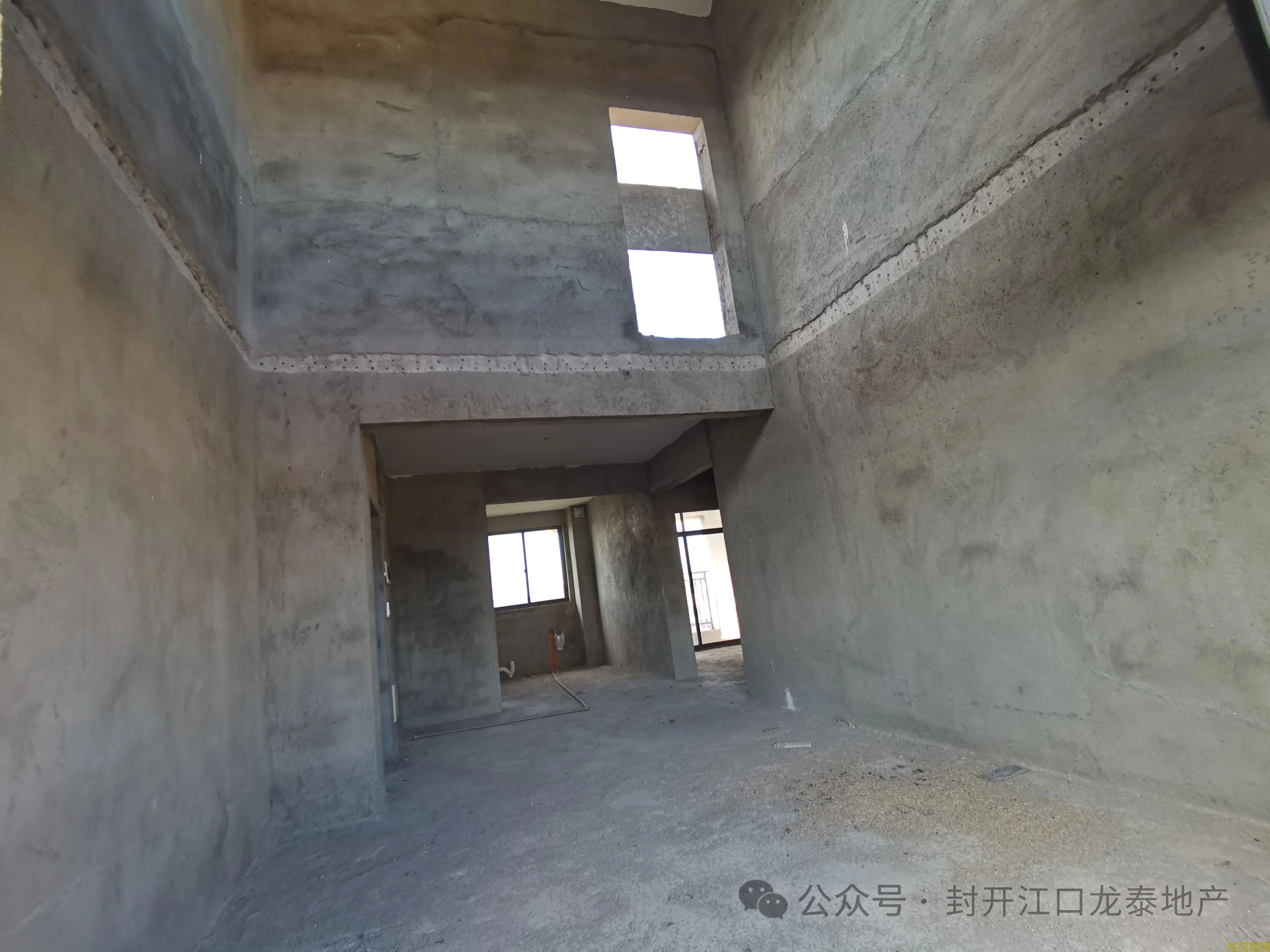 广信华府复式江景四房