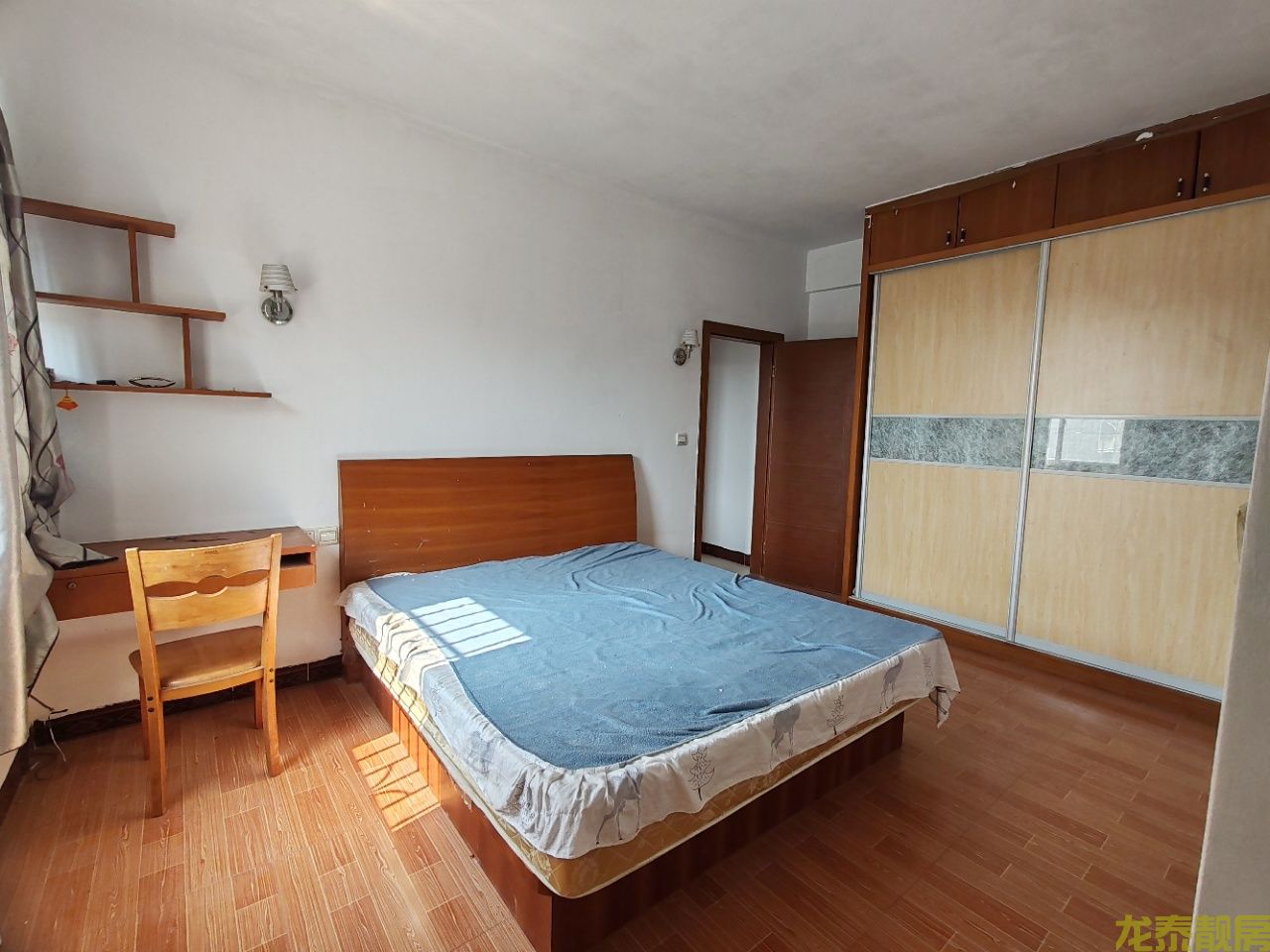 老城区核心地段，130平大四房两厅诚意出售