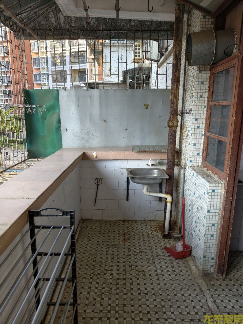 糖厂路口步梯靓楼层三房两厅售