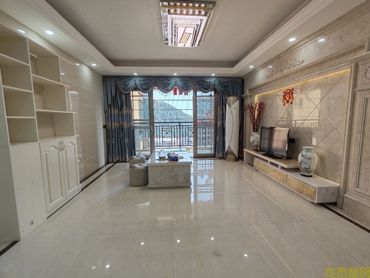 康盛名门稀缺四房，豪华精装，一步到位！